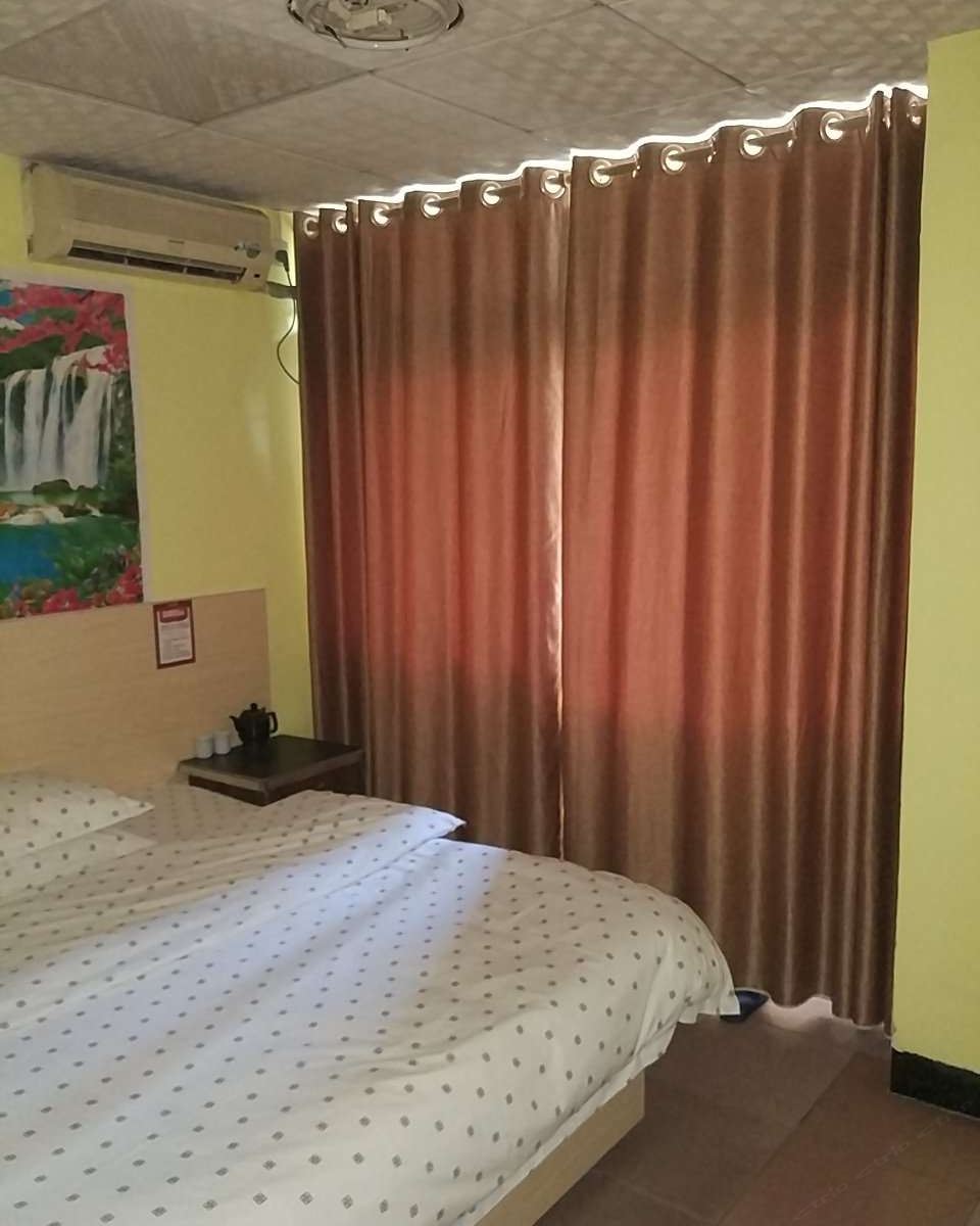 标准大床房