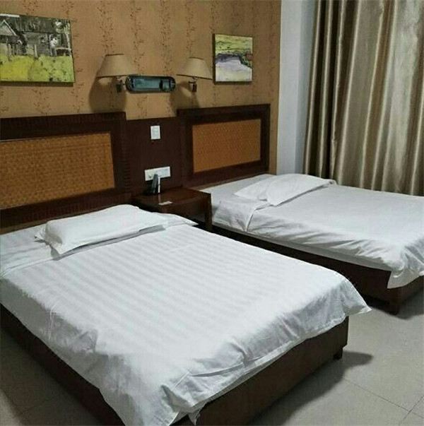 优享休闲三人房