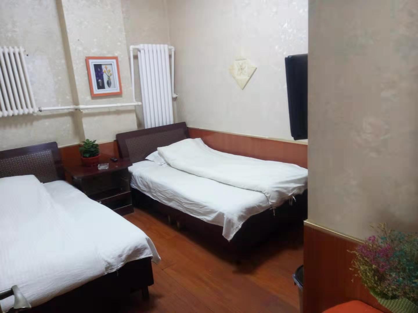 普通双床房(公共卫浴)