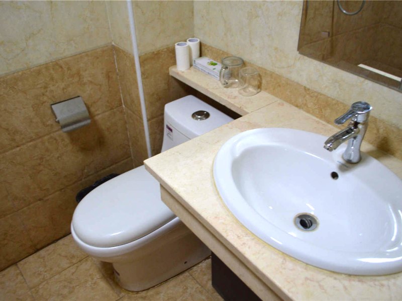 hotelPic
