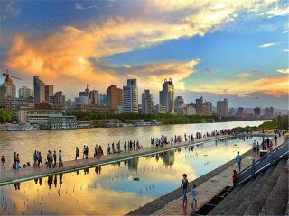 过年去额济纳旗胡杨林旅游团_额济纳旗胡杨林七日游_几月份去额济纳旗胡杨林旅游好
