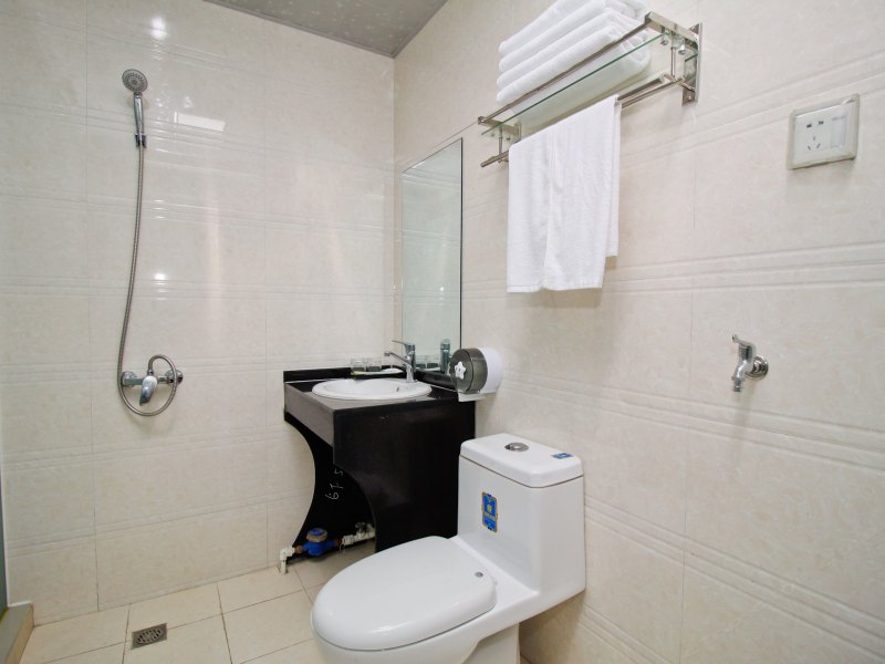 hotelPic