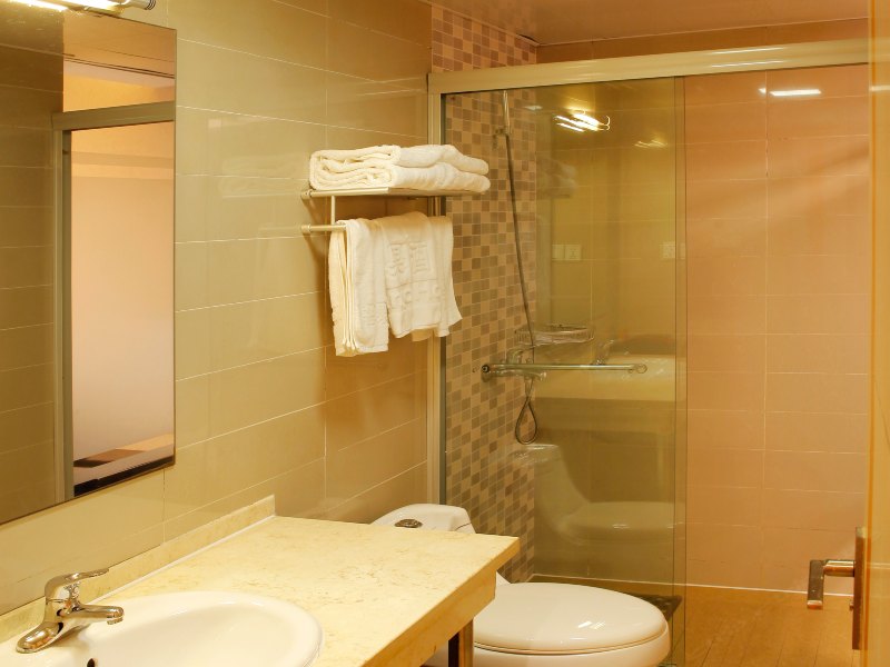 hotelPic
