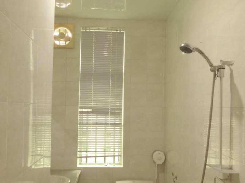hotelPic