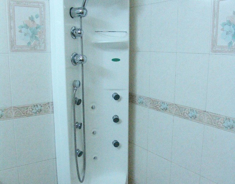 hotelPic