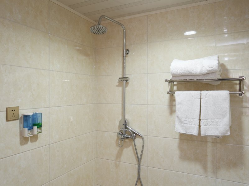 hotelPic