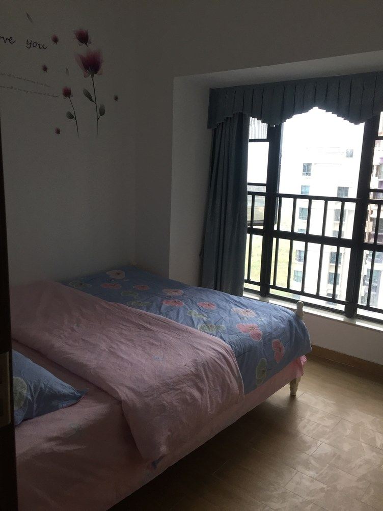 三房一厅