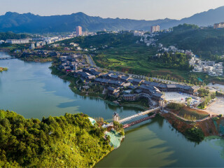 貴州黃果樹(shù)瀑布2人旅游需要多少錢_暑假貴州黃果樹(shù)瀑布游價(jià)格_貴州黃果樹(shù)瀑布組團(tuán)旅游
