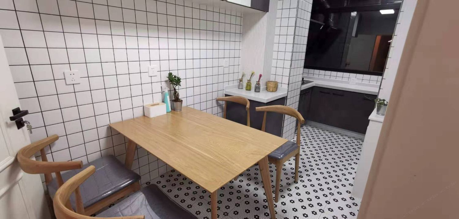 精致三室一厅套房