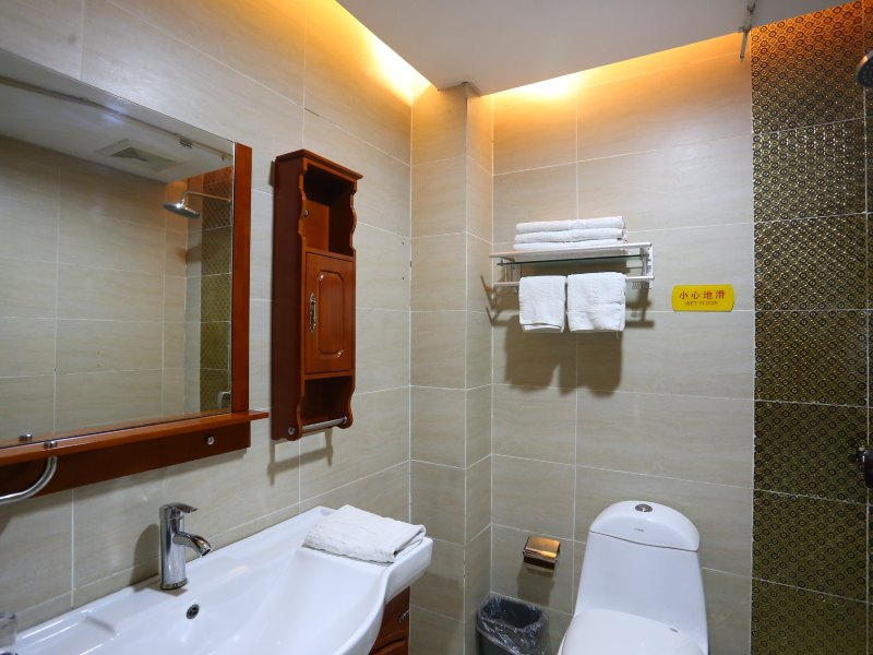 hotelPic