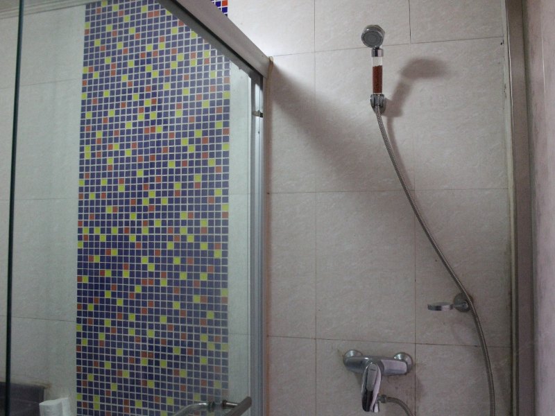 hotelPic