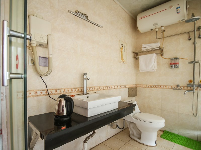 hotelPic
