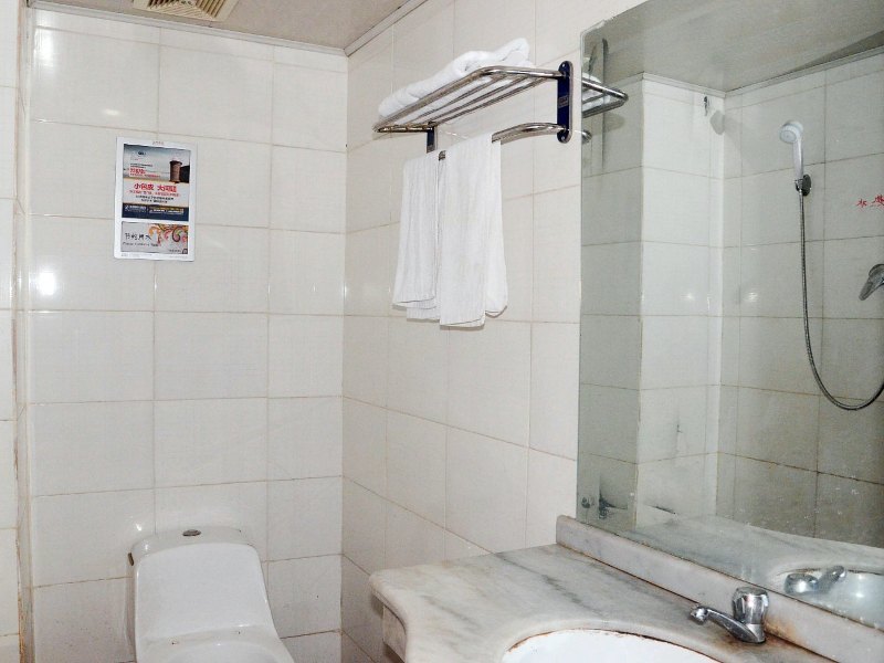 hotelPic