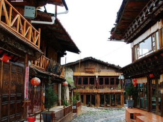 云南香格里拉旅游價格_云南香格里拉高端品質(zhì)旅游團(tuán)_云南香格里拉旅游跟團(tuán)需多少錢