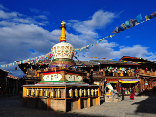 云南香格里拉旅游價格_云南香格里拉高端品質(zhì)旅游團(tuán)_云南香格里拉旅游跟團(tuán)需多少錢