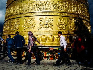 云南香格里拉旅游價格_云南香格里拉高端品質(zhì)旅游團(tuán)_云南香格里拉旅游跟團(tuán)需多少錢
