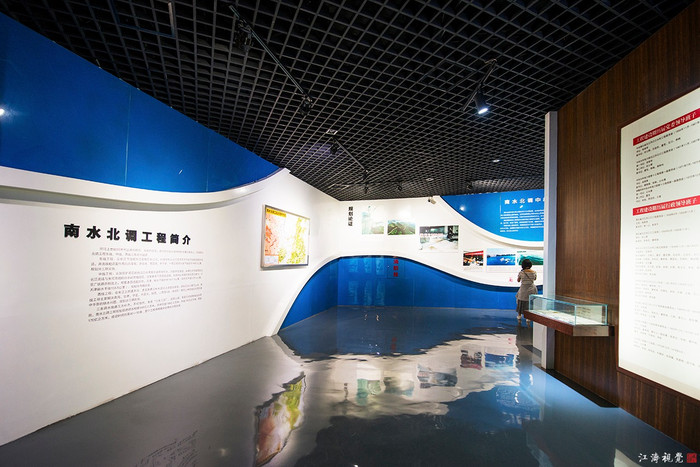 观完大坝,如果有时间,可以去丹江口工程展览馆转转.