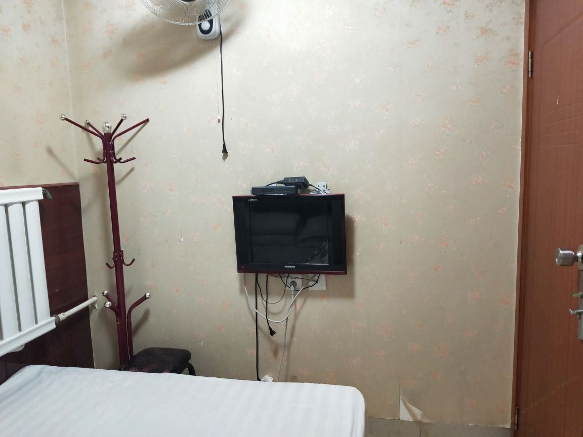普通单人间(公共卫浴)