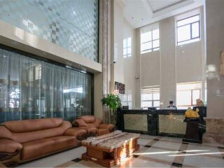 新疆游跟團(tuán)多少錢_跟團(tuán)新疆旅游價(jià)格表_新疆八月份旅游