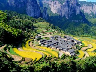 現(xiàn)在去云南香格里拉旅游多少錢_云南香格里拉旅行團_旅行團云南香格里拉游
