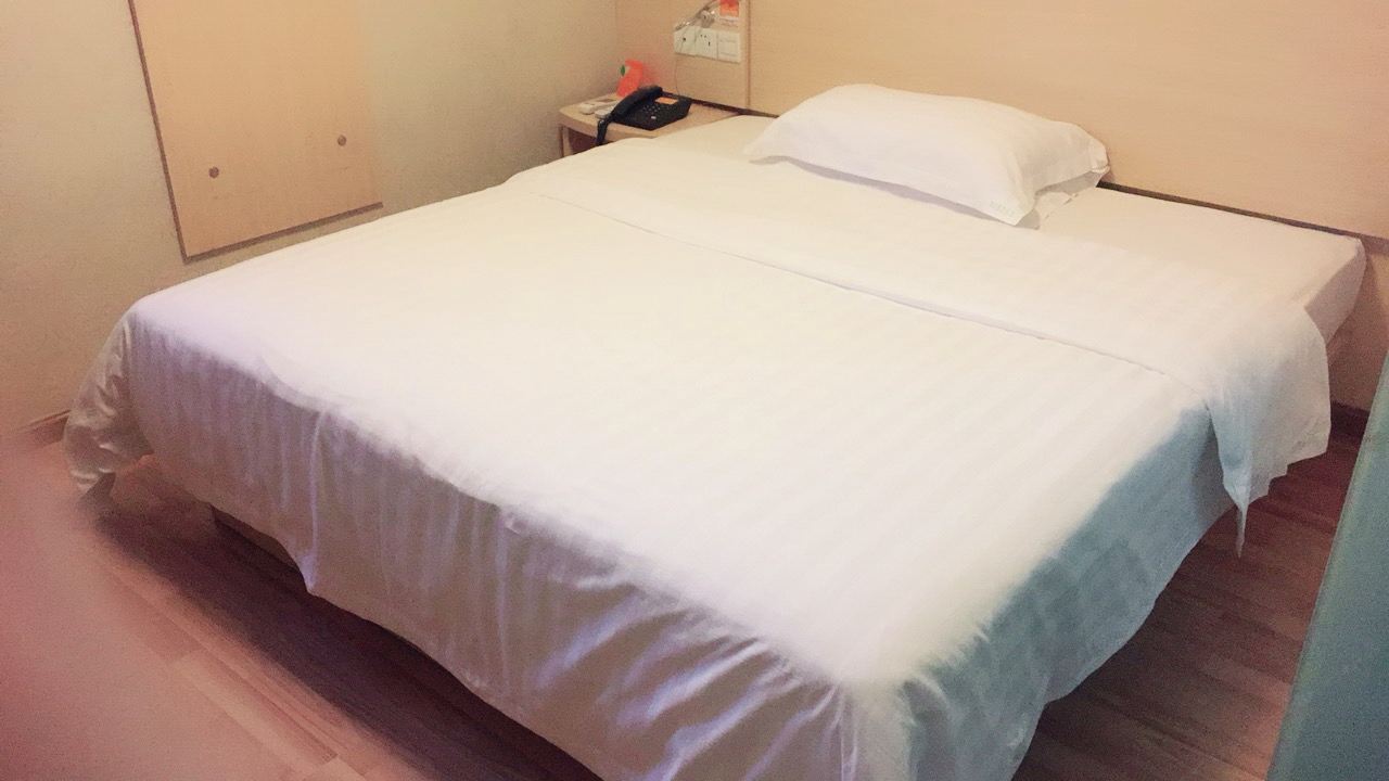 商务大床房