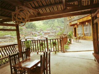 東莞到貴州西江苗寨游_貴州西江苗寨旅游要多少錢(qián)跟團(tuán)_旅游去貴州西江苗寨