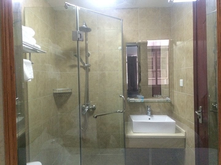 hotelPic