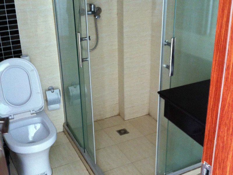 hotelPic