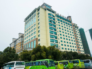 湖南鳳凰古城旅游價(jià)格多少_湖南鳳凰古城旅游最佳路線(xiàn)_湖南鳳凰古城旅游費(fèi)用