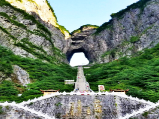湖南鳳凰古城旅游價(jià)格多少_湖南鳳凰古城旅游最佳路線(xiàn)_湖南鳳凰古城旅游費(fèi)用