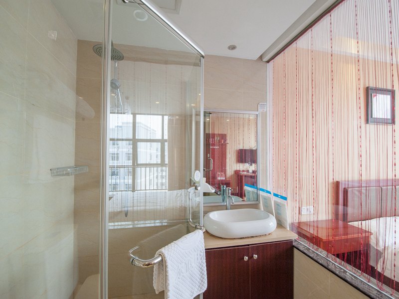 hotelPic