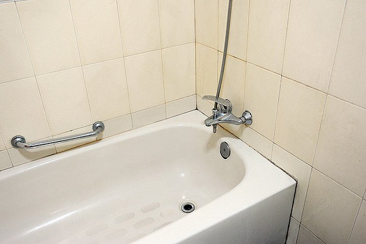 hotelPic
