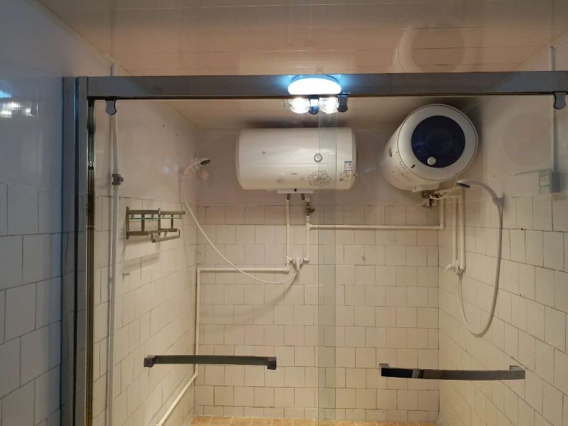 hotelPic