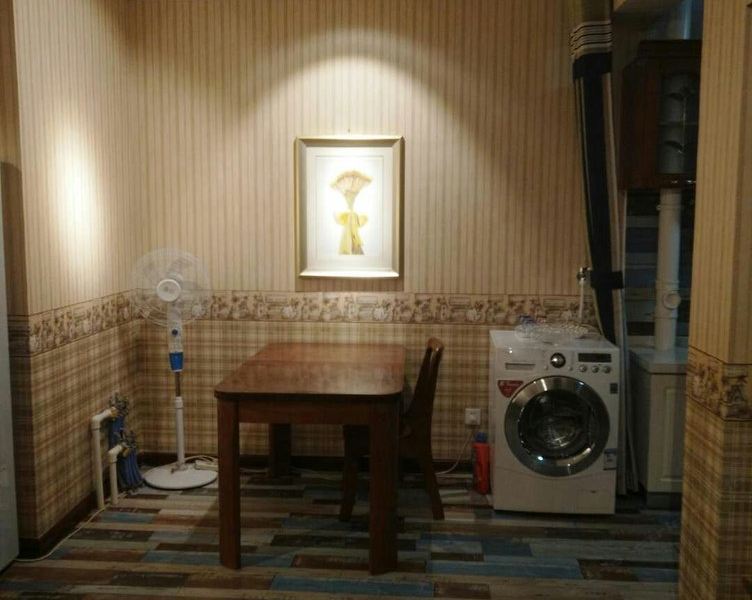 hotelPic