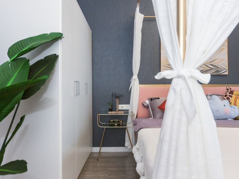 hotelPic