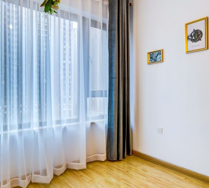 hotelPic