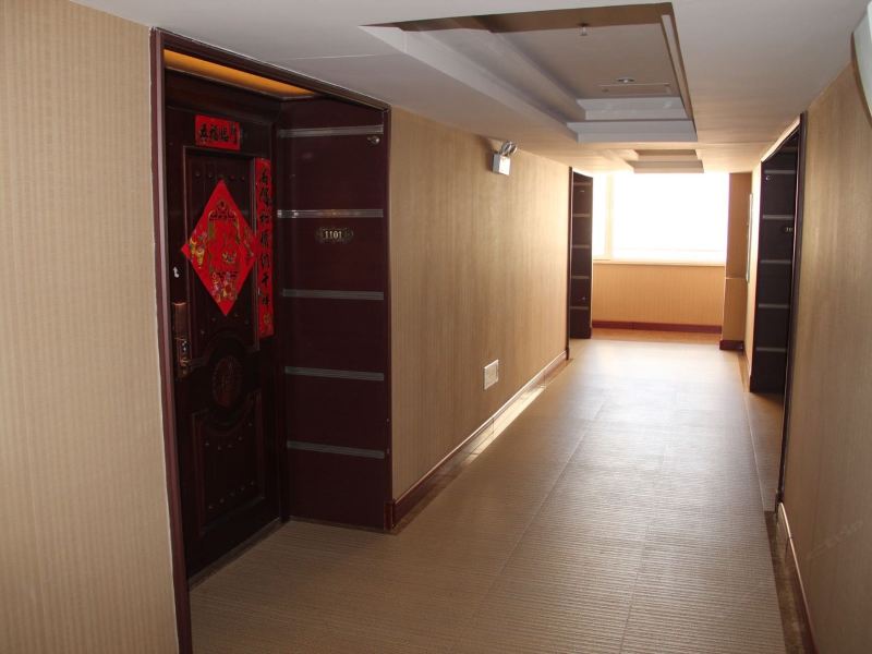 hotelPic
