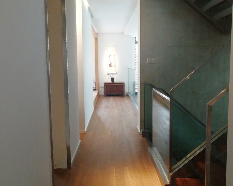 hotelPic