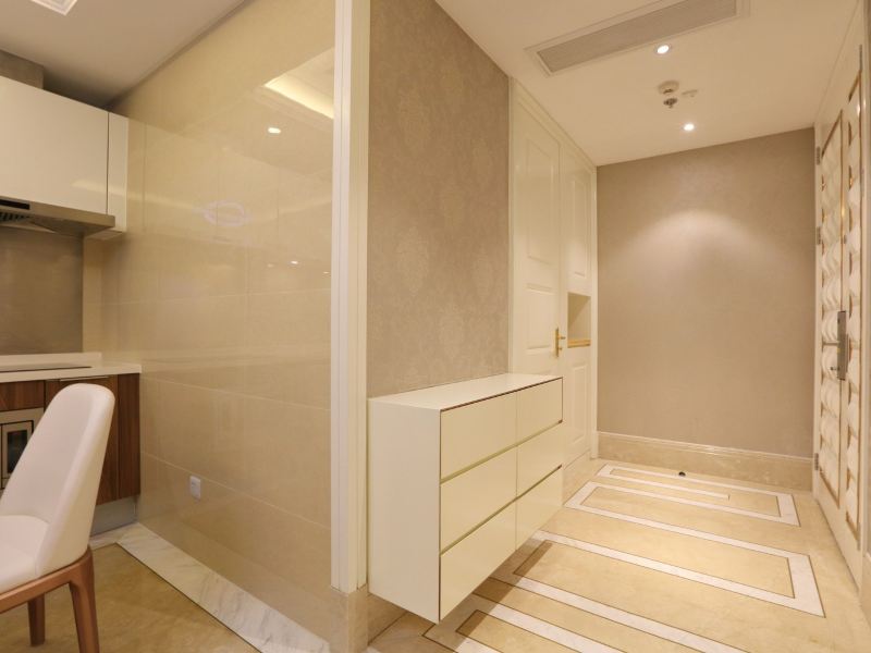 hotelPic
