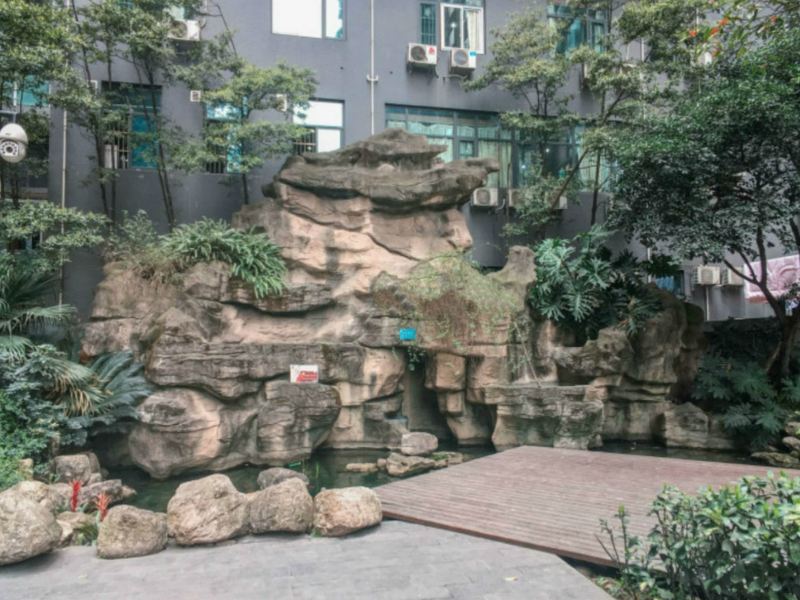 成都陈阿姨的退休生活公寓(5号店)