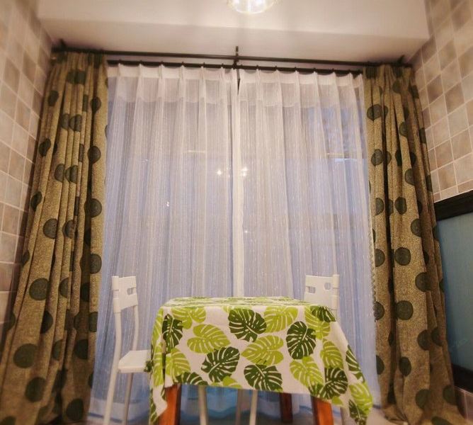 hotelPic