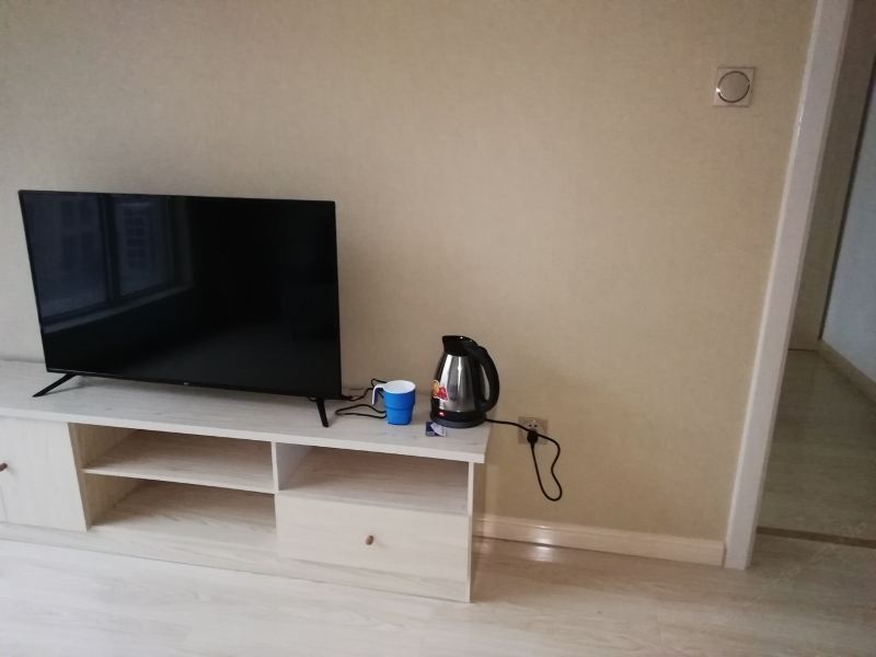hotelPic