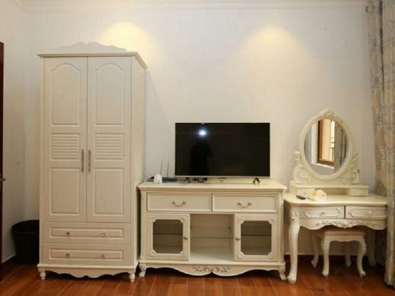 hotelPic