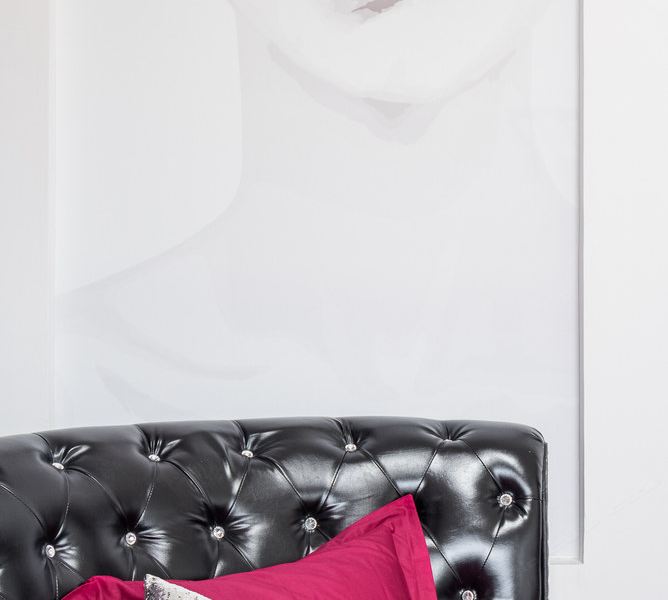 hotelPic