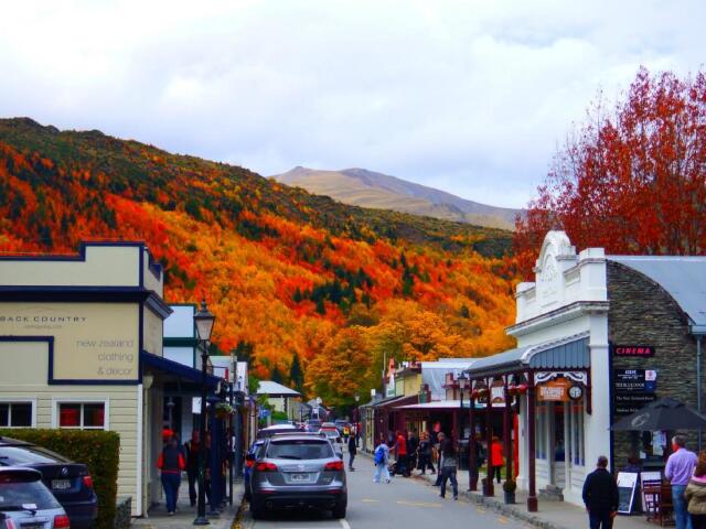 http:\/\/www.tuniu.com\/tour\/210614748