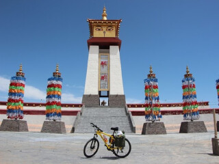 青海跟團(tuán)還是自由行_2021去青海跟團(tuán)多少錢_青海旅游價(jià)格多少