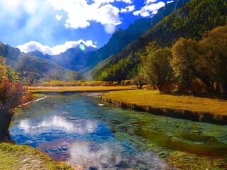 云南香格里拉組團旅游_報團去云南香格里拉多少錢_云南香格里拉旅游多少錢