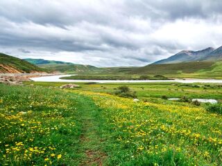 云南香格里拉組團旅游_報團去云南香格里拉多少錢_云南香格里拉旅游多少錢