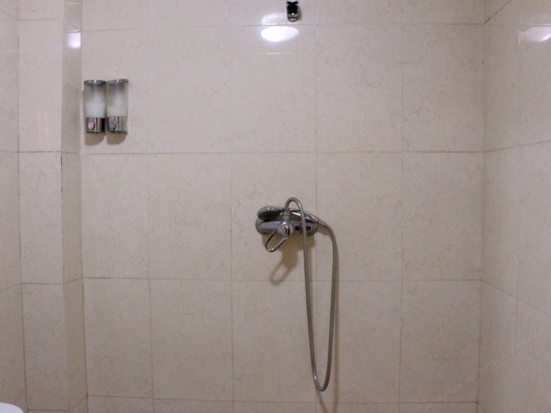 hotelPic