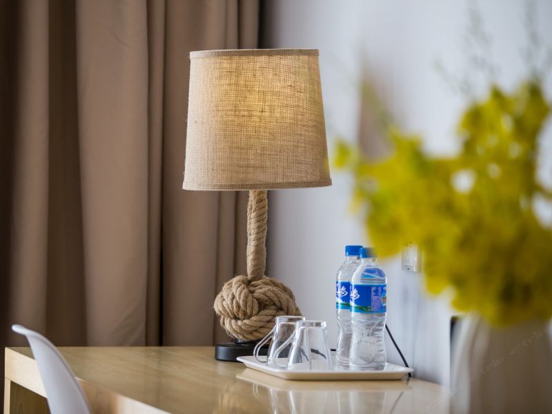 hotelPic